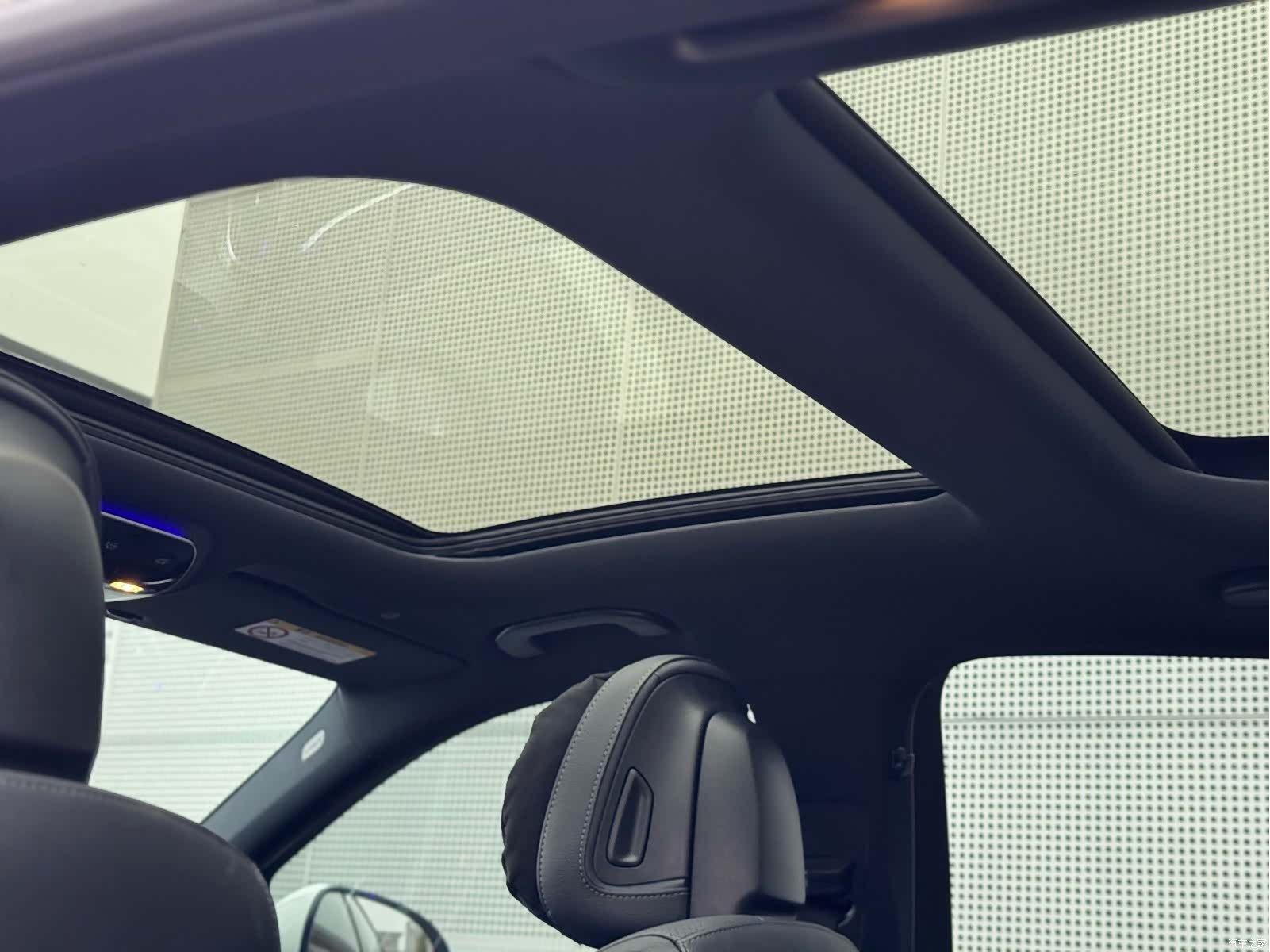 Mercedes-Benz C-Class, 2024 14