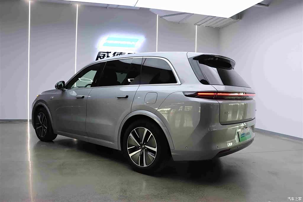 Li Auto L8, 2024 4