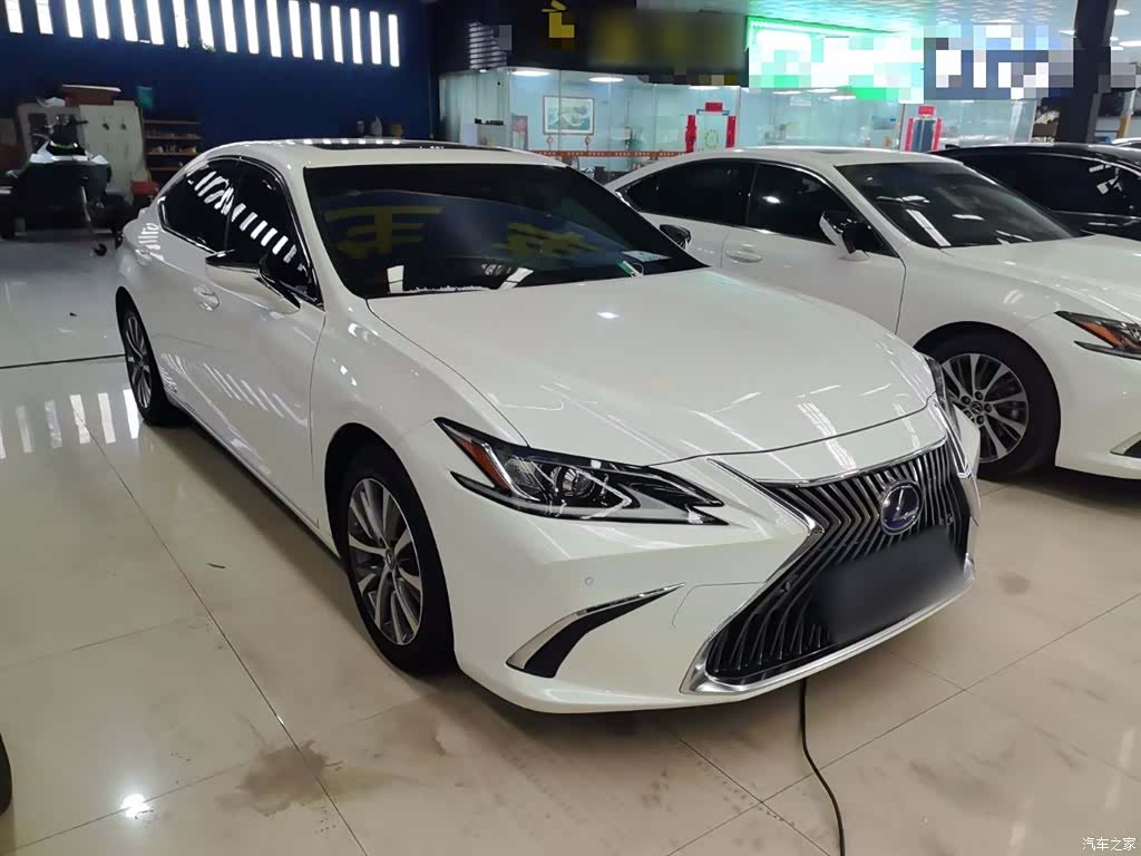Lexus ES, 2018 22