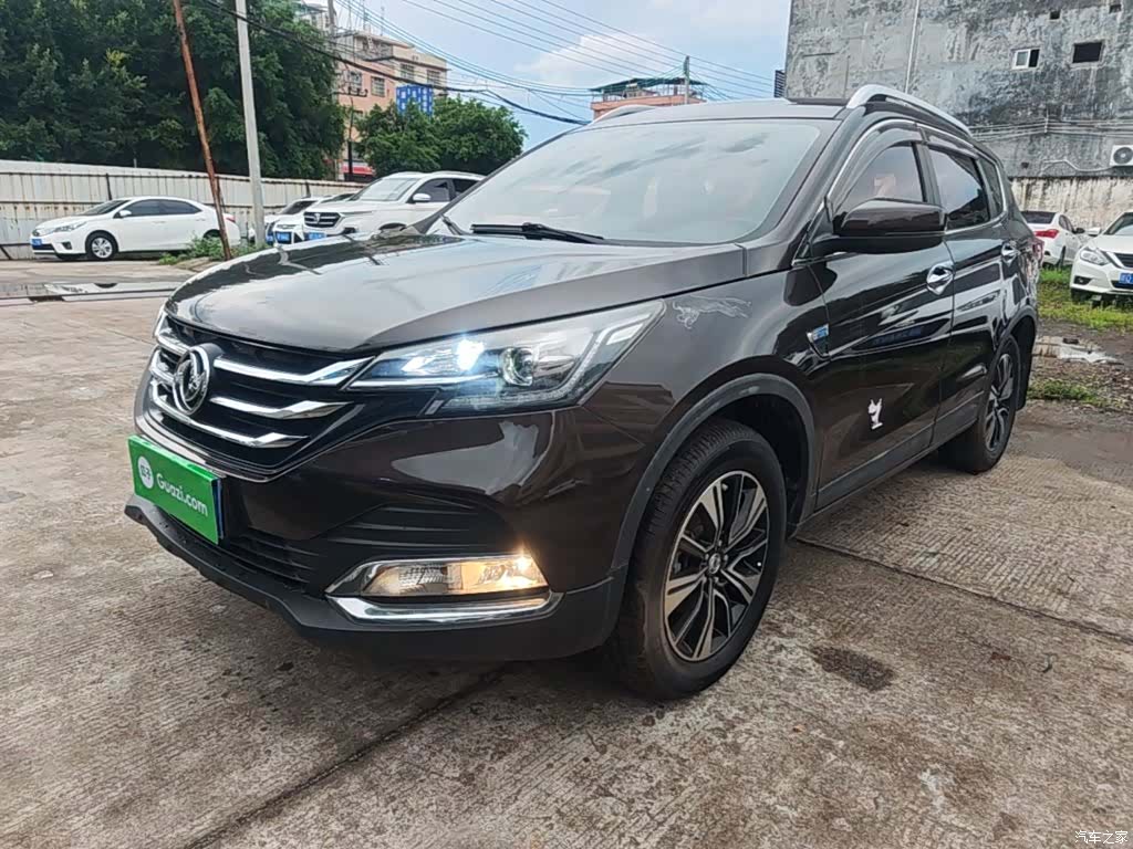 DongFeng AX7, 2018 1