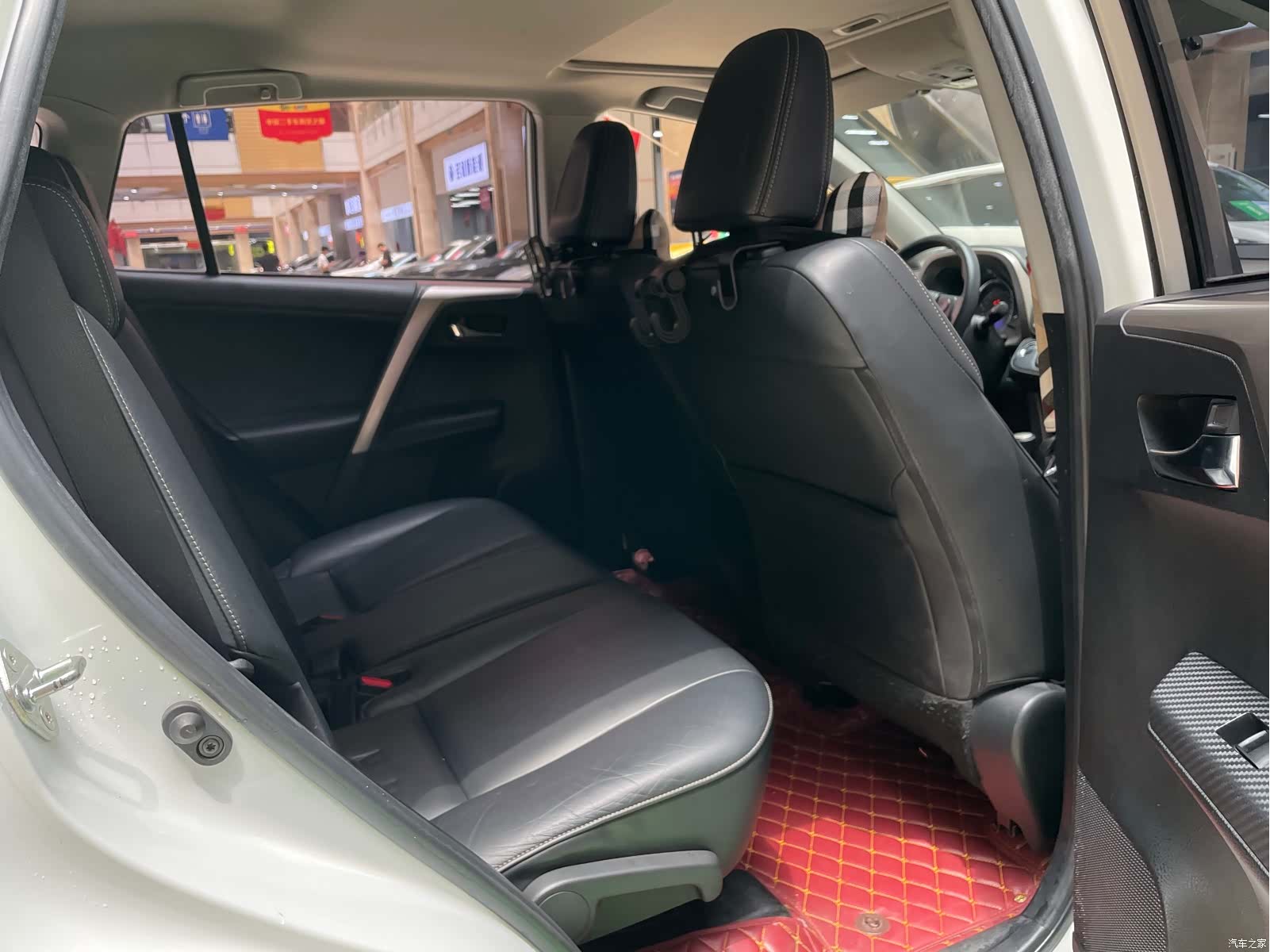 Toyota RAV4, 2014 10
