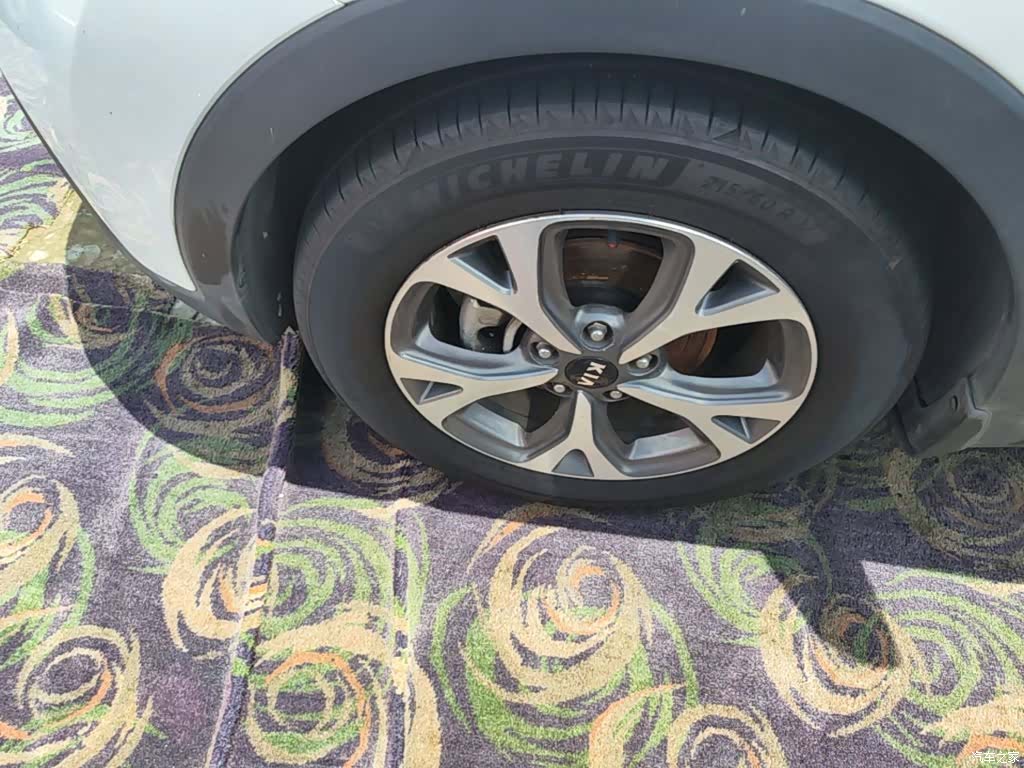 Kia KX3, 2016 23