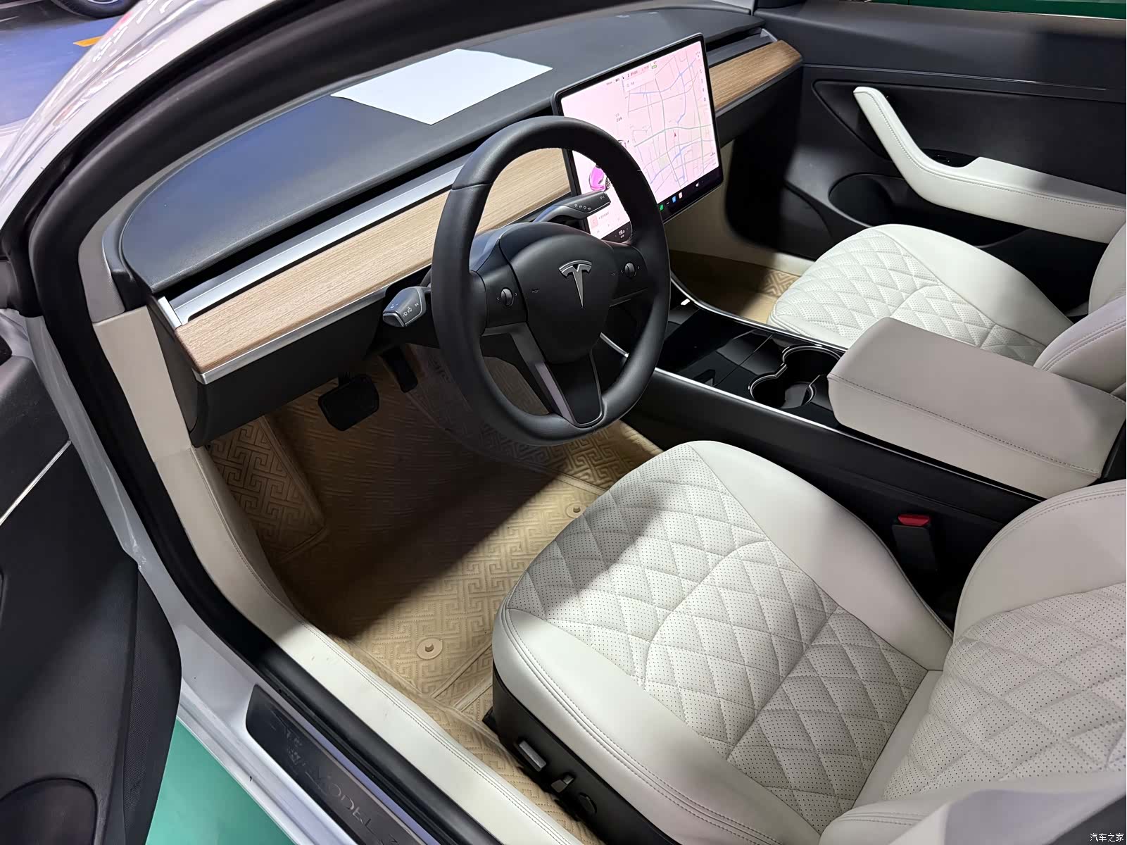 Tesla Model 3, 2020 4