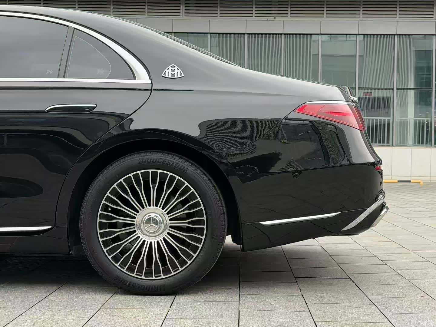 Mercedes-Benz S-Class, 2023 8