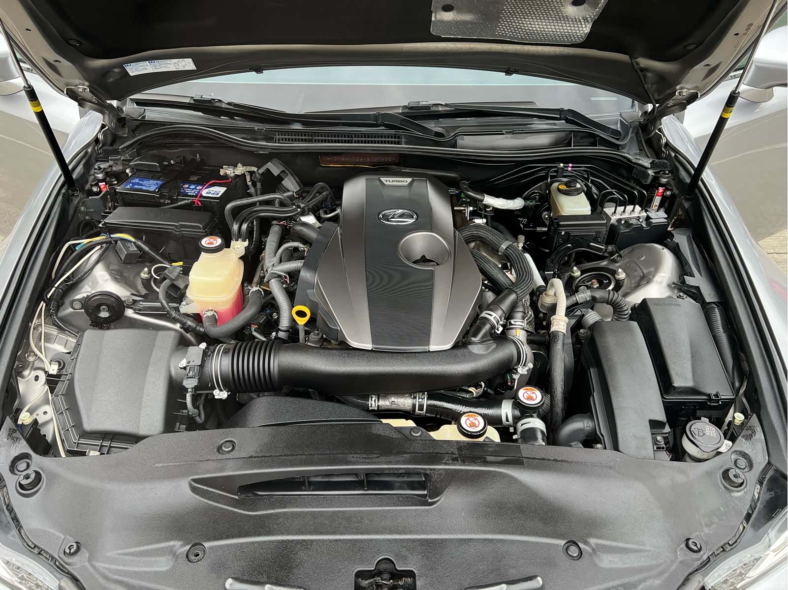 Lexus IS, 2018 21