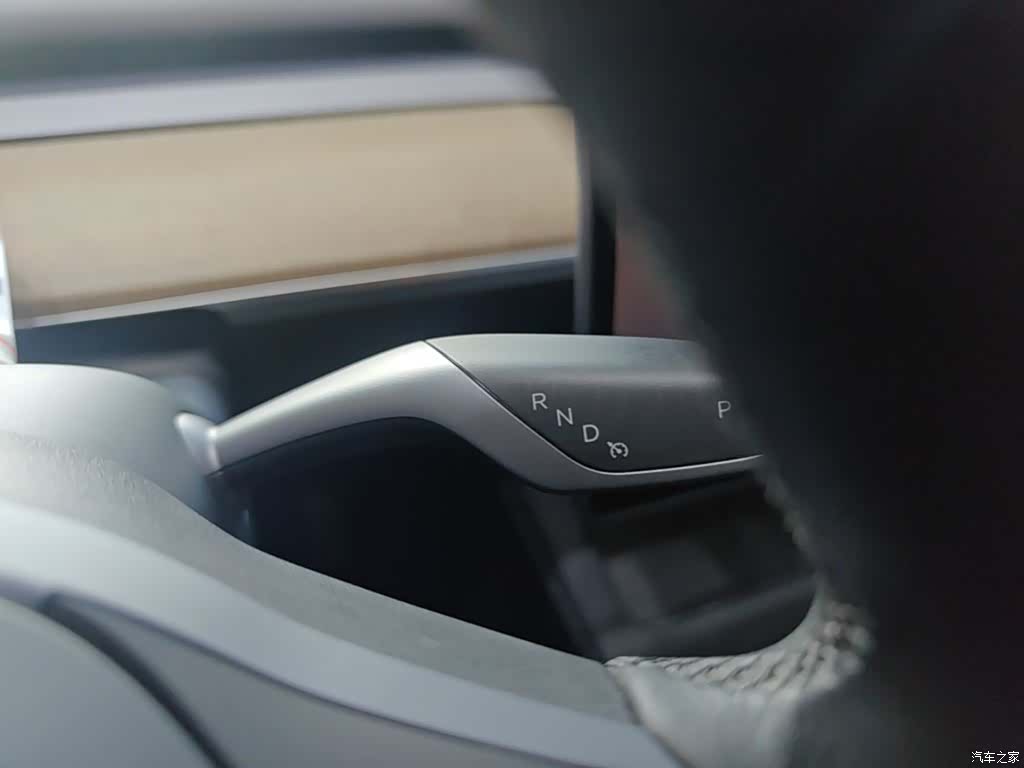 Tesla Model Y, 2022 14