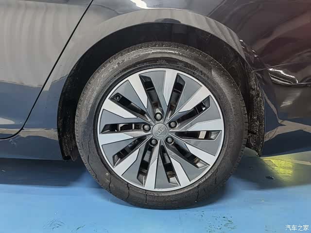 Audi A6L, 2020 13