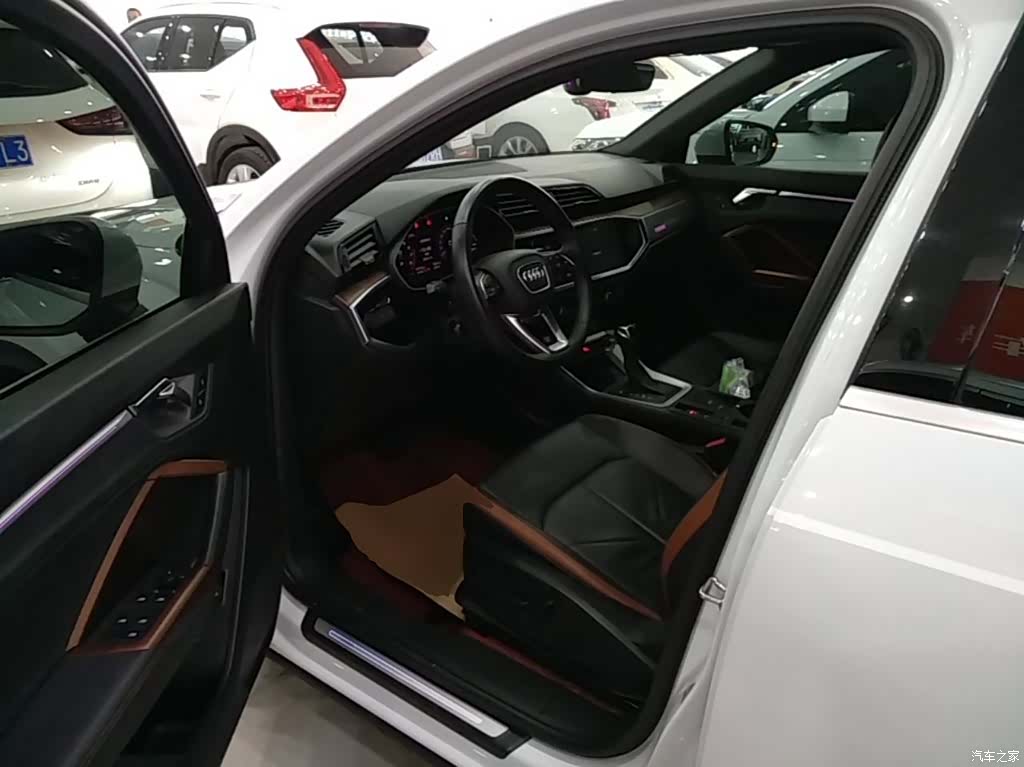 Audi Q3, 2020 16