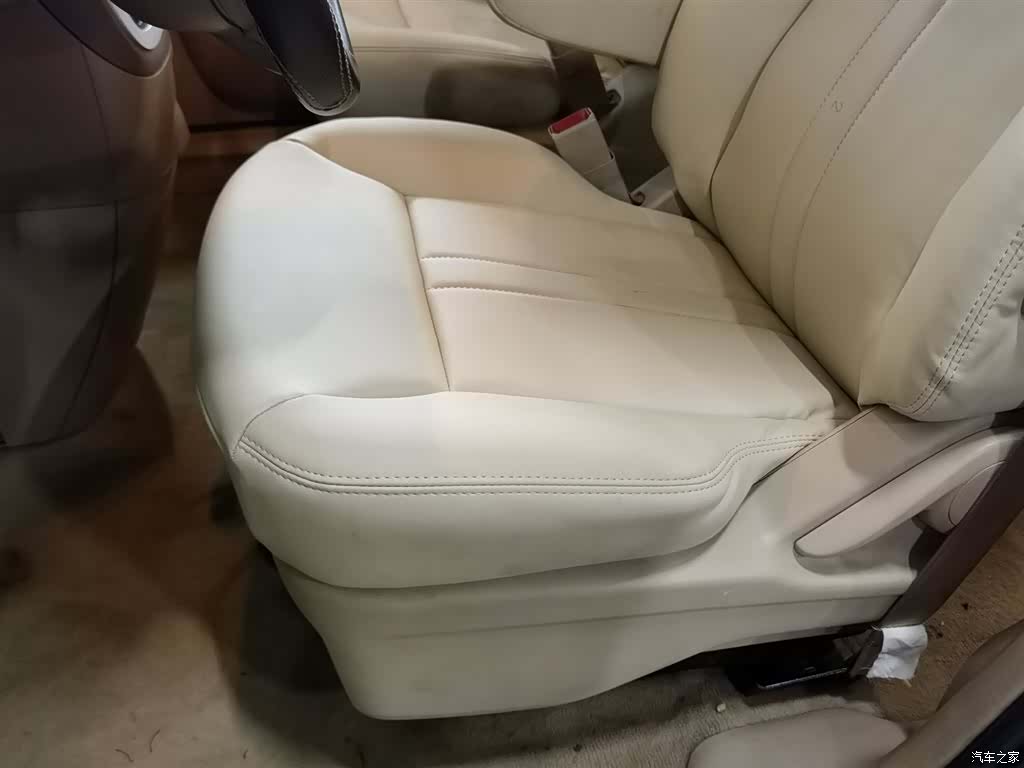 Buick GL8, 2016 20