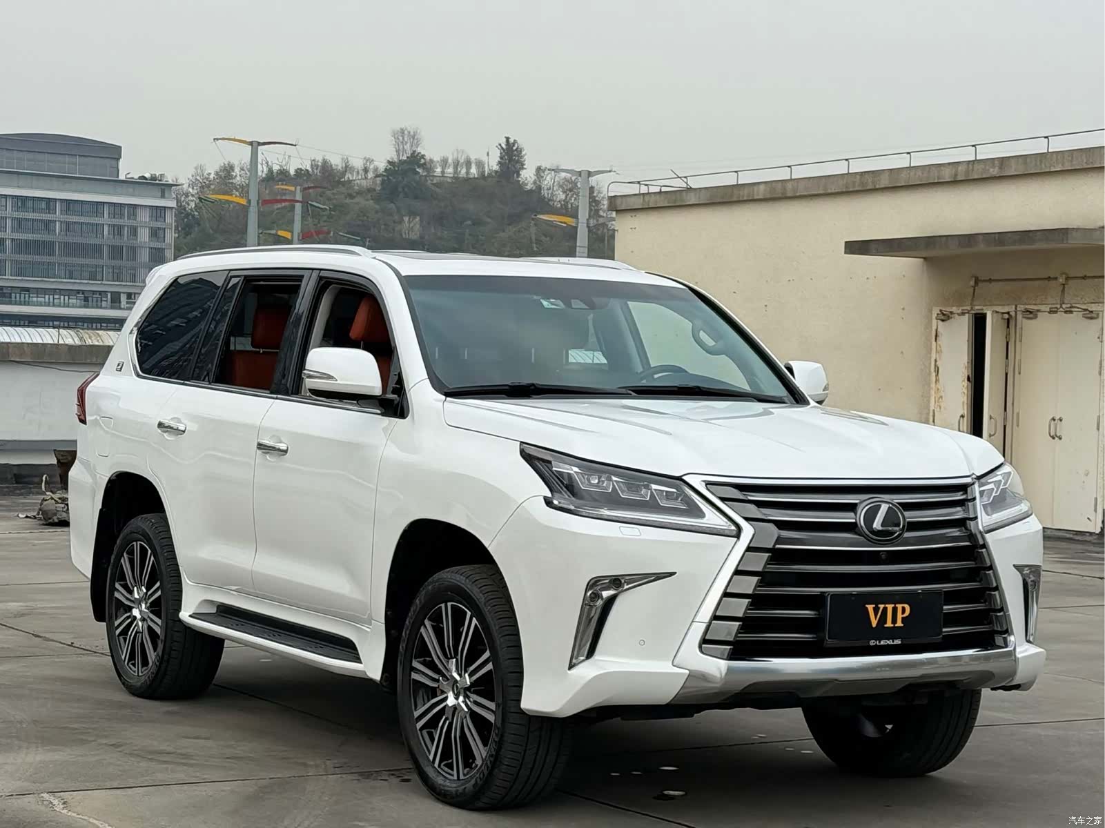 Lexus LX, 2019 2