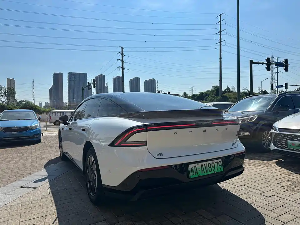XPENG P7+
