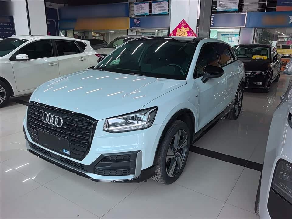 Audi Q2L