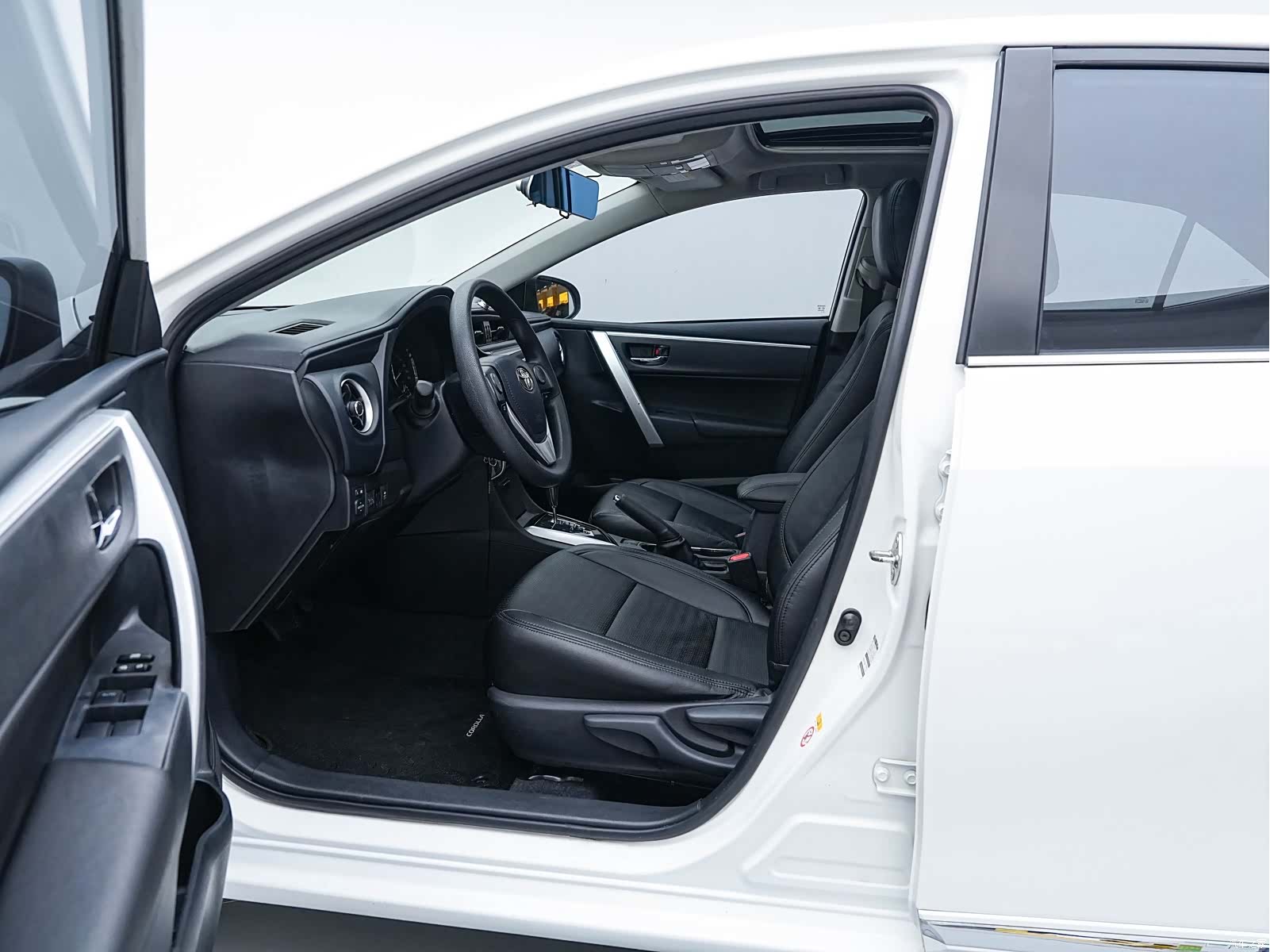 Toyota Corolla, 2017 16