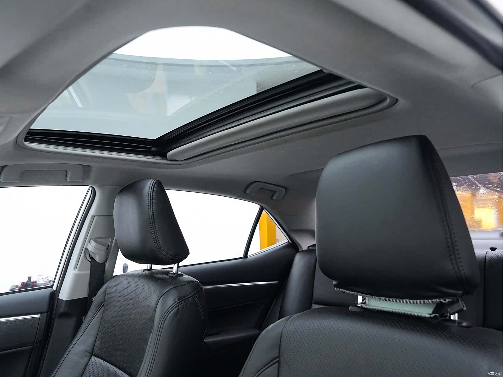 Toyota Corolla, 2017 19
