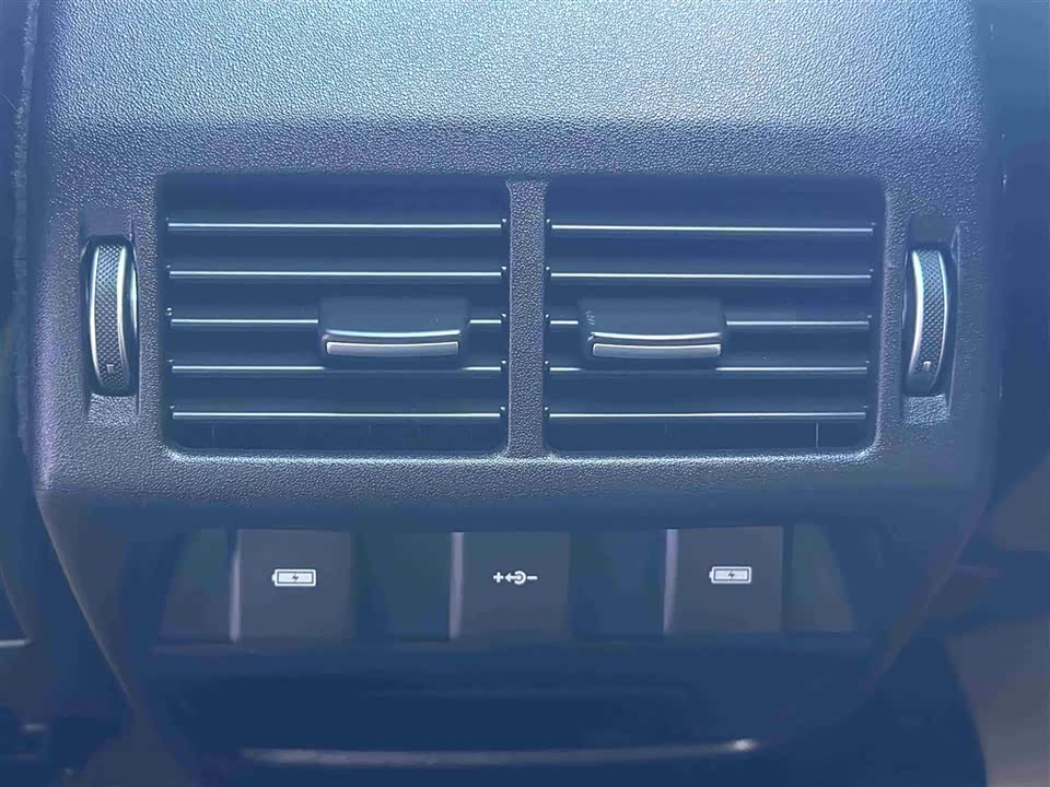 Land Rover Discover sports