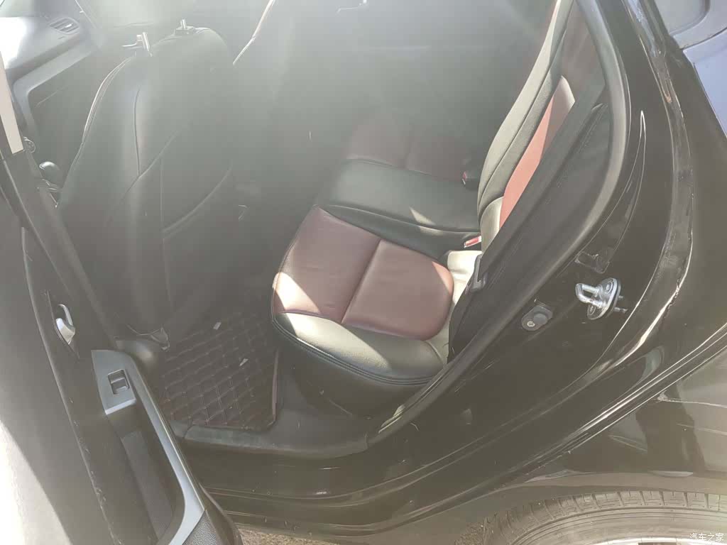 Kia K2, 2015 13