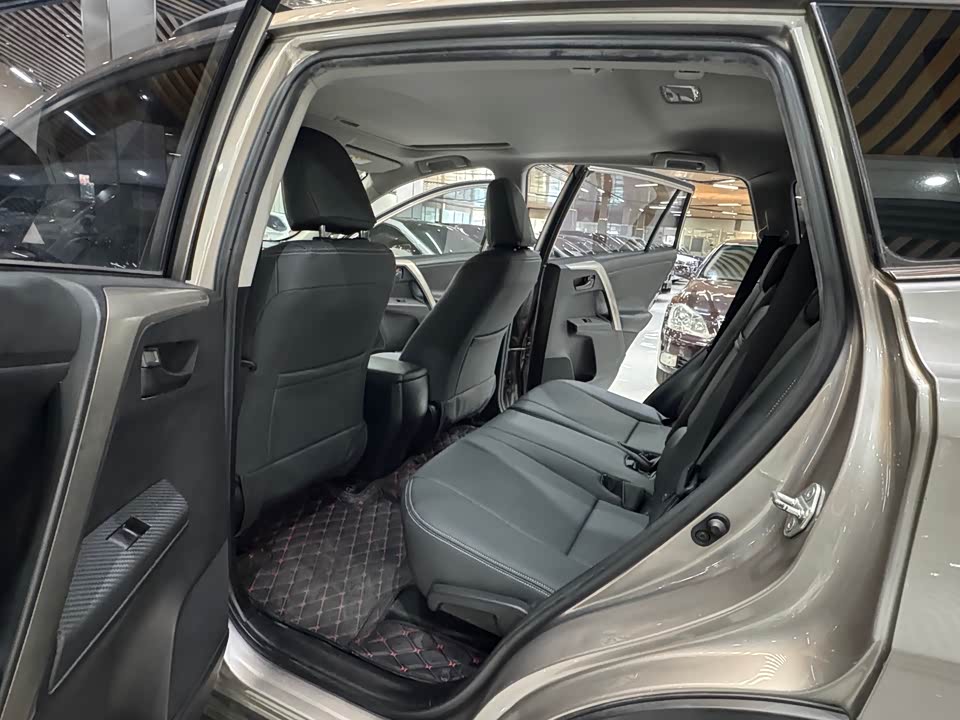 Toyota RAV4 Rongfang