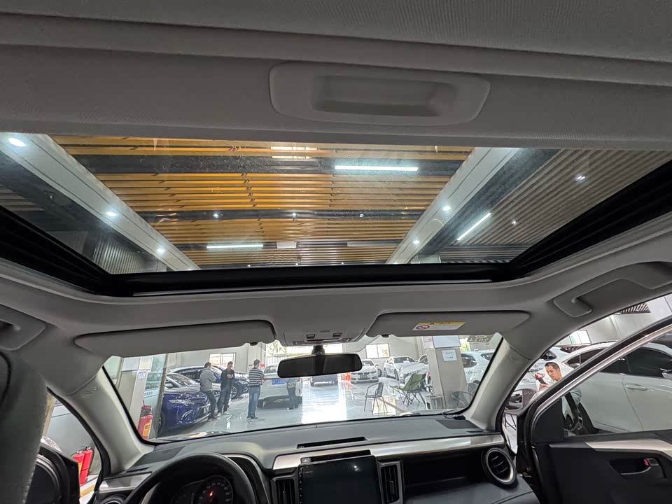 Toyota RAV4 Rongfang