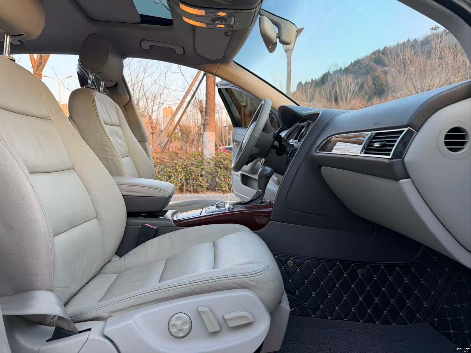 Audi A6L, 2012 7