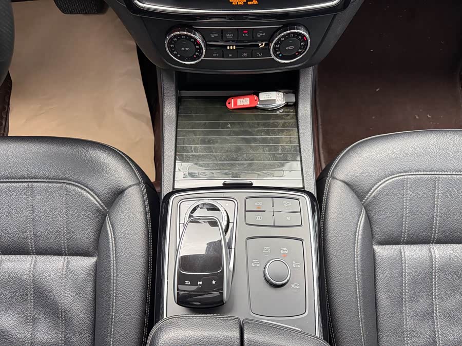 Mercedes-Benz GLS 2018, фото 14