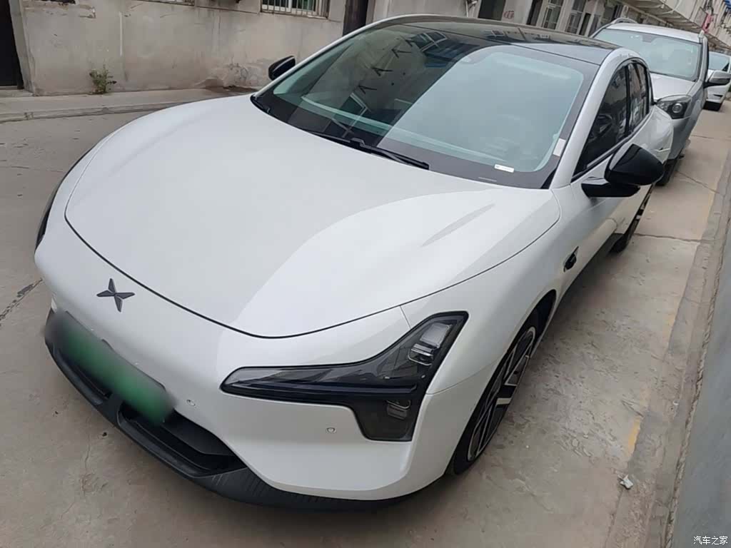 Xpeng Mona M03, 2025 1