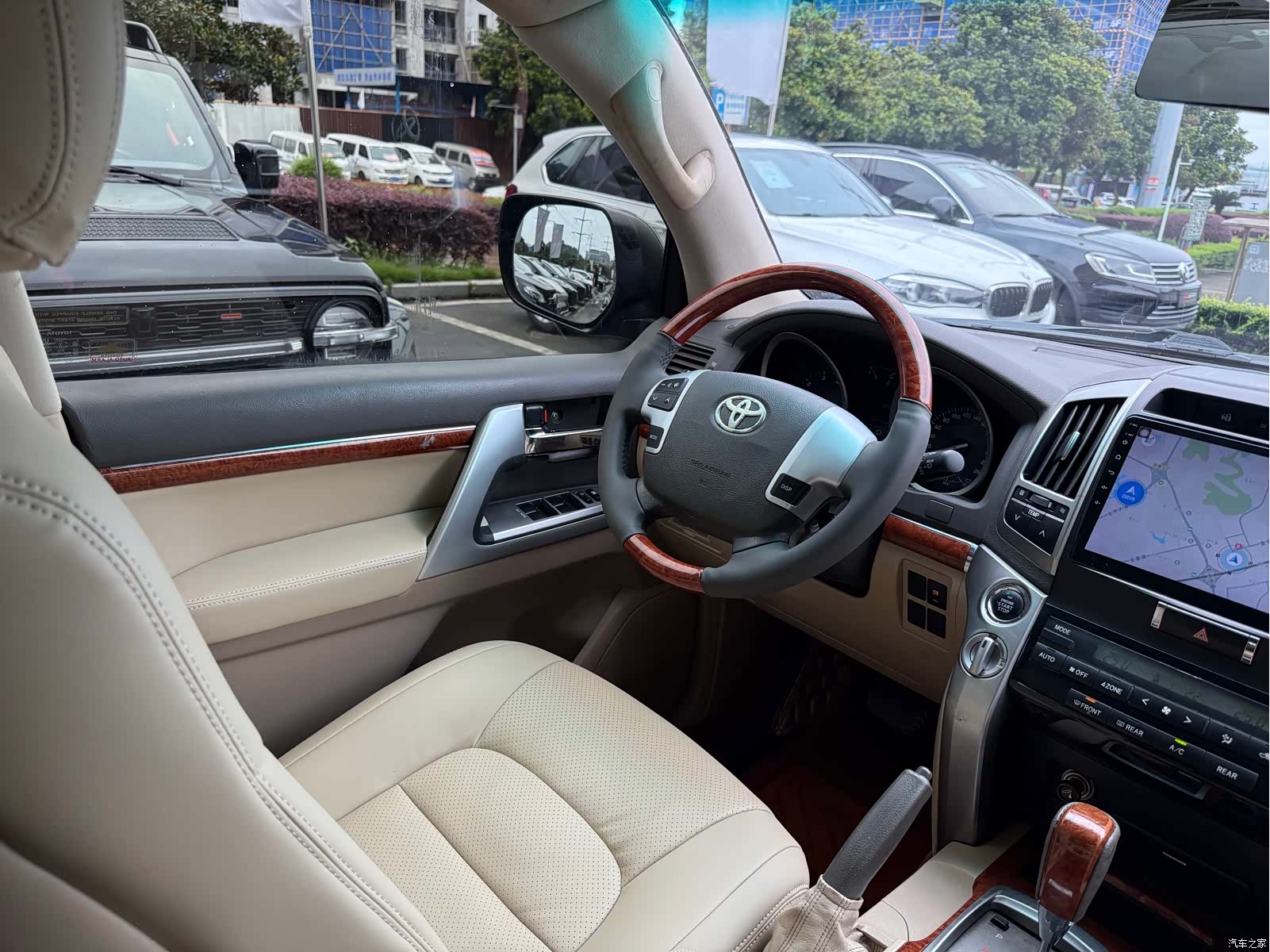 Toyota Land Cruiser, 2013 13