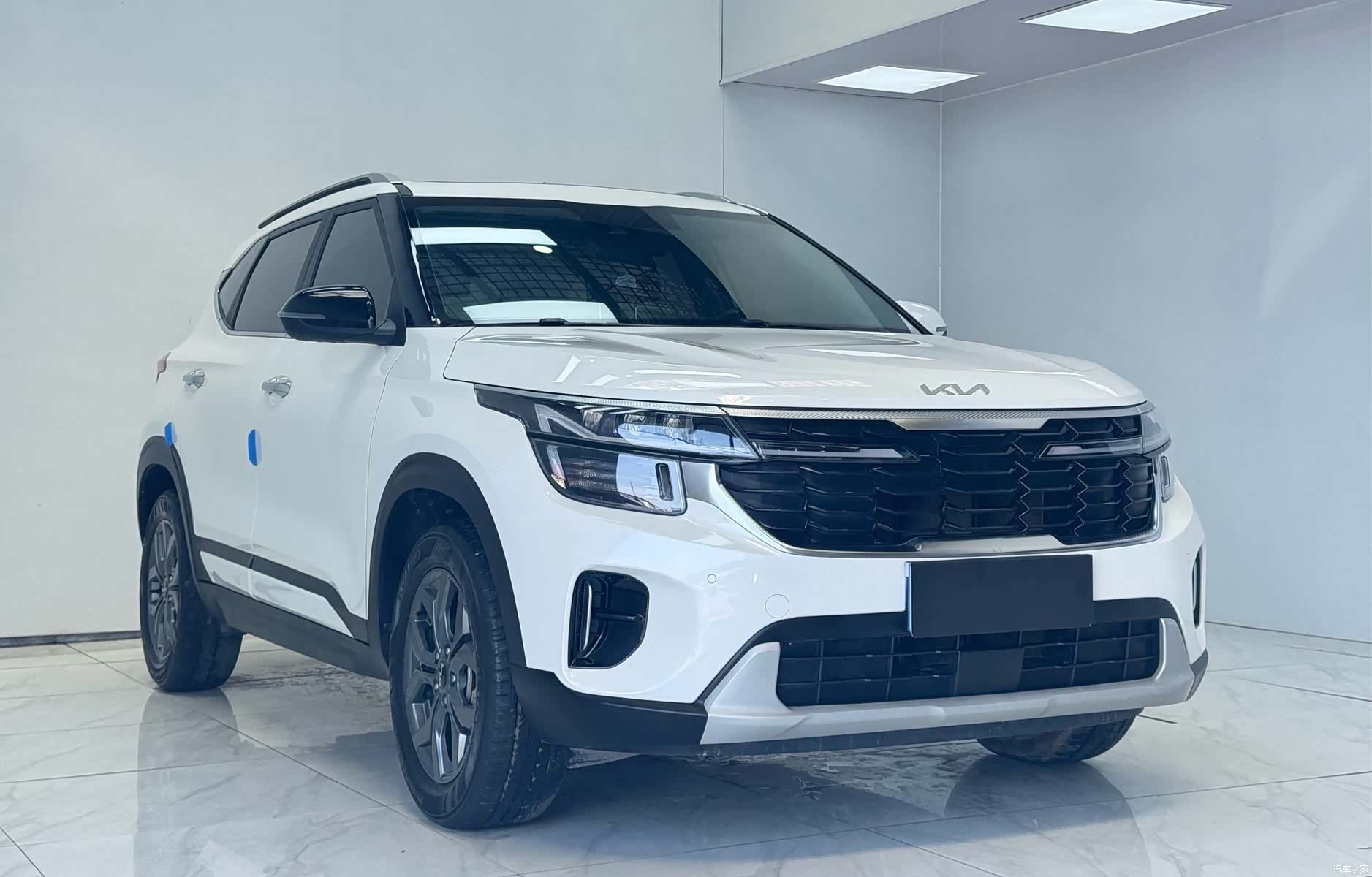 Kia Seltos, 2023 3