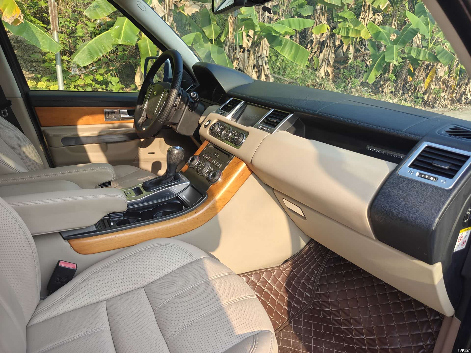 Land Rover Range Rover, 2011 15