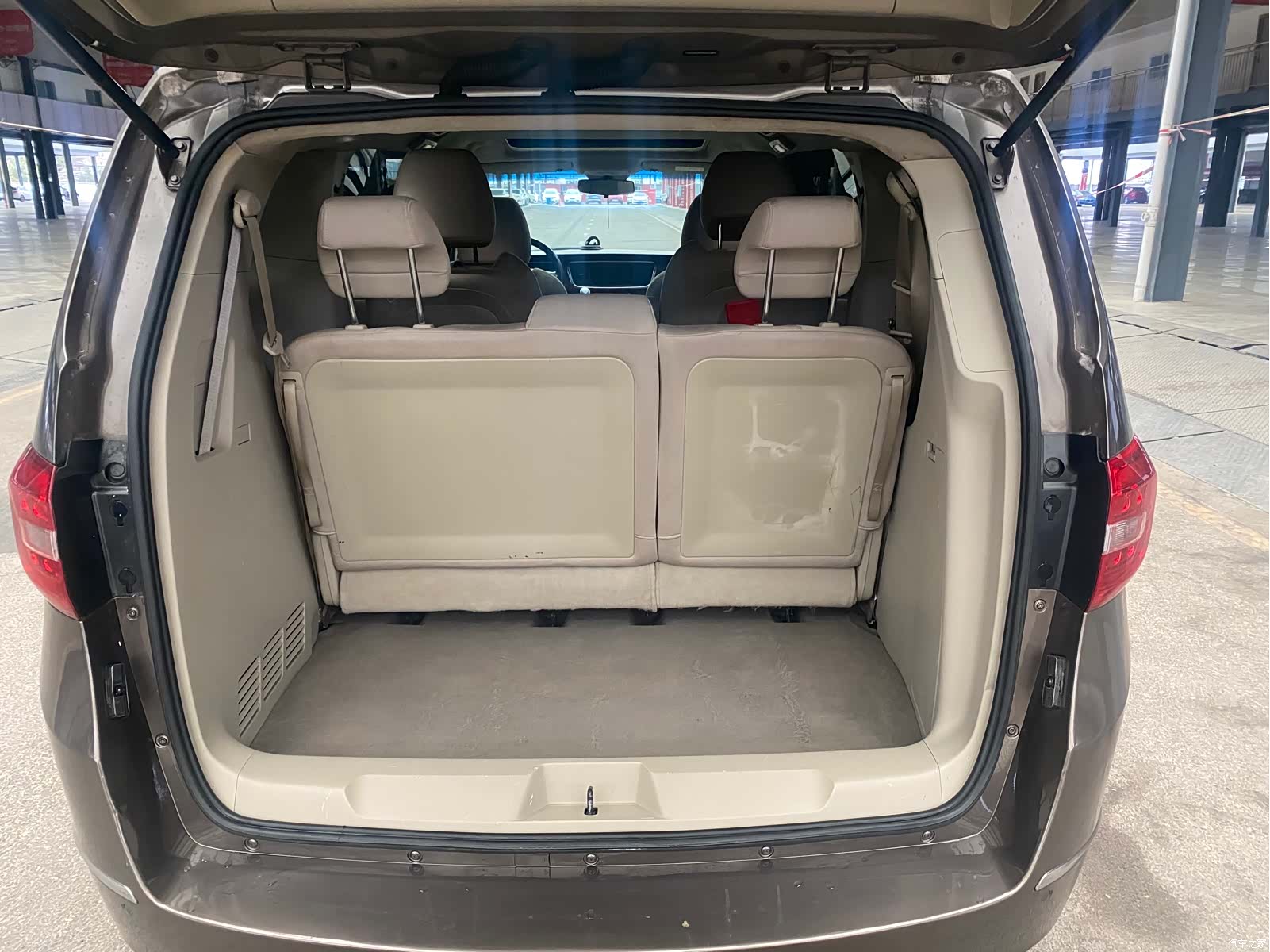 Buick GL8, 2015 10