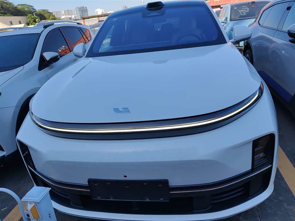 Li Auto Ideal L7