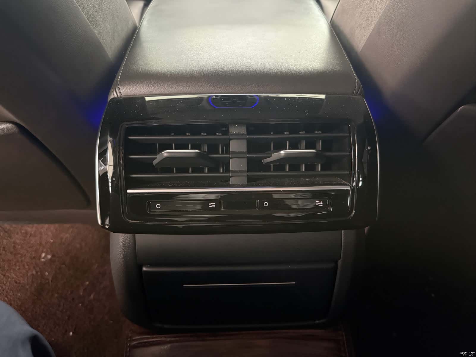 Audi A8L, 2020 13