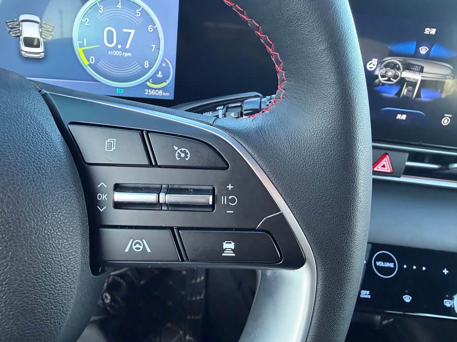 Hyundai Elantra 2022, фото 15