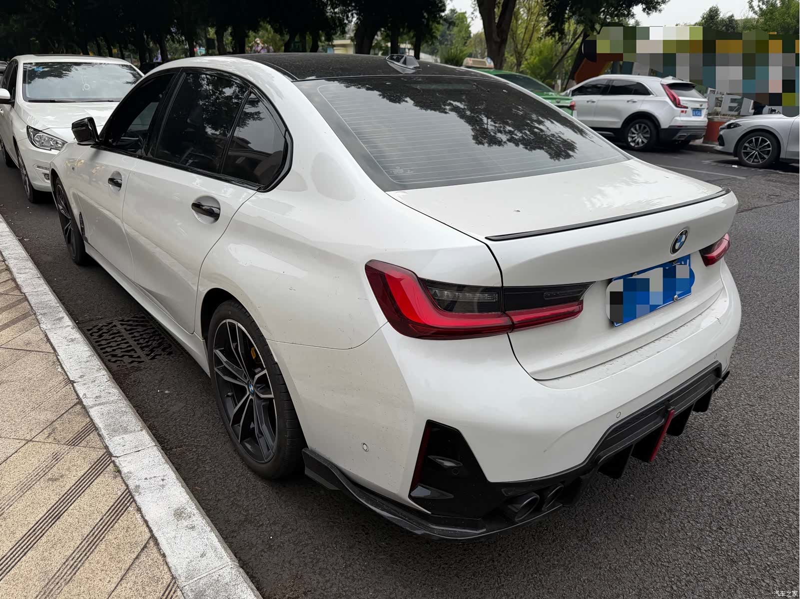 BMW 3 Series, 2023 все фото
