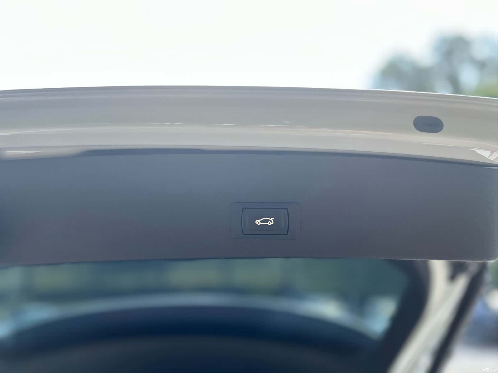 Audi Q2L, 2022 11