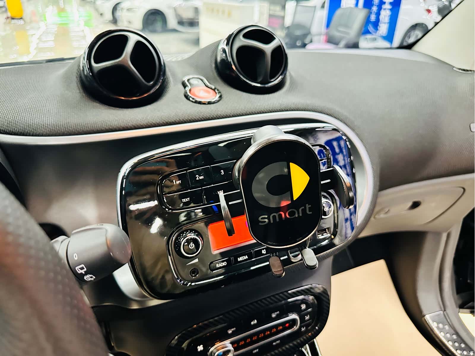 Smart Fortwo, 2019 30