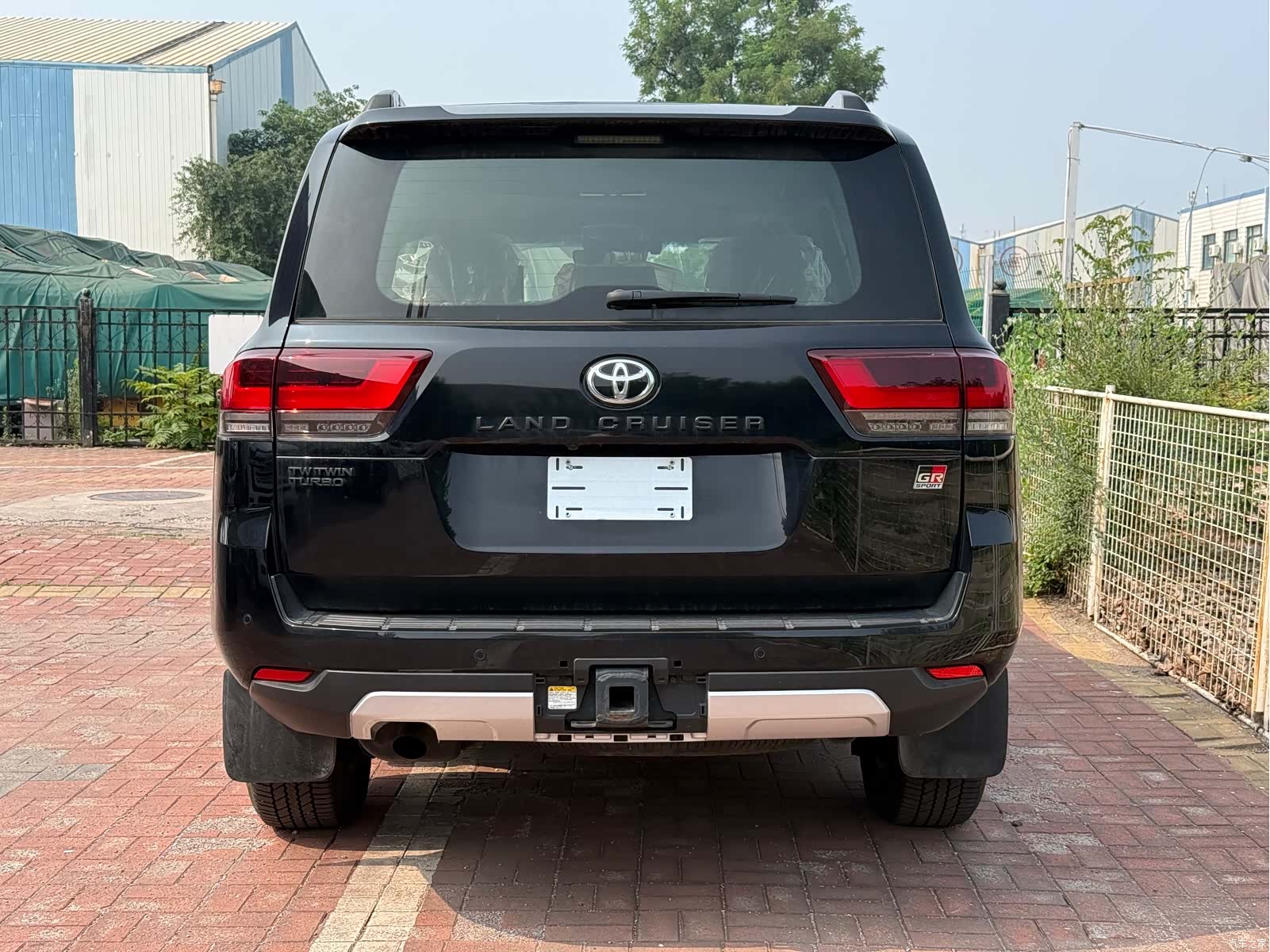 Toyota Land Cruiser, 2026 9