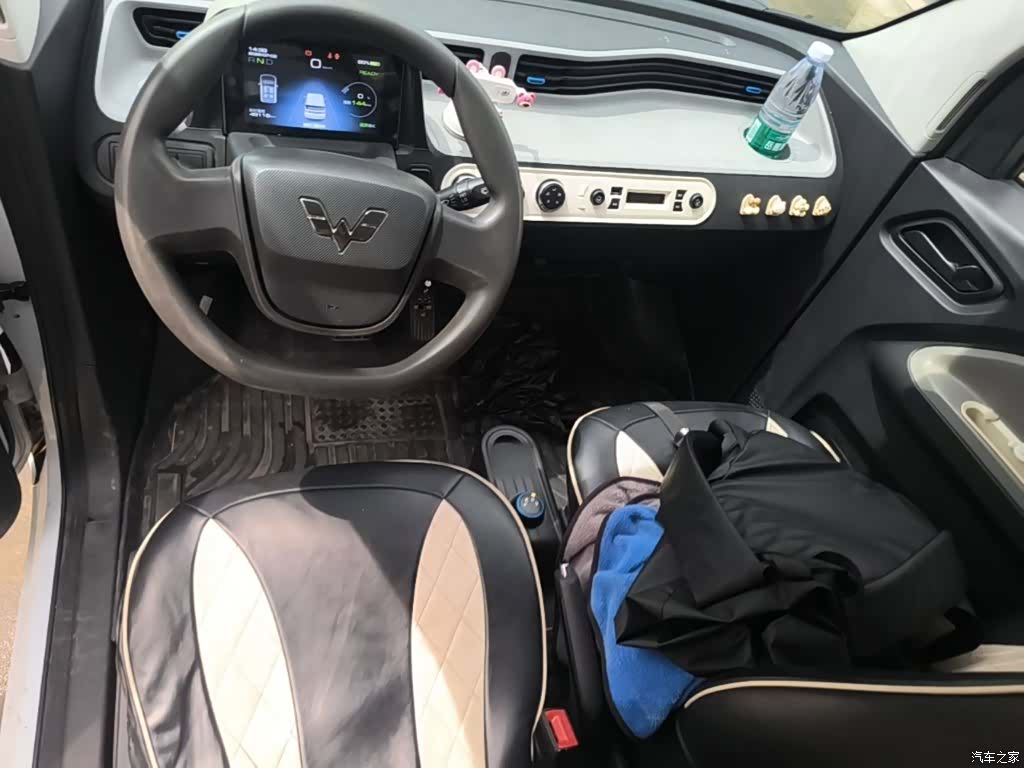 Wuling MINIEV, 2022 10