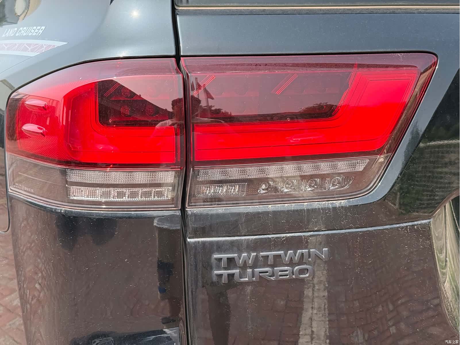 Toyota Land Cruiser, 2026 11