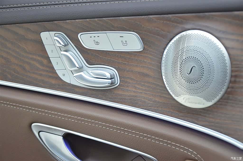 Mercedes-Benz E-Class, 2023 12