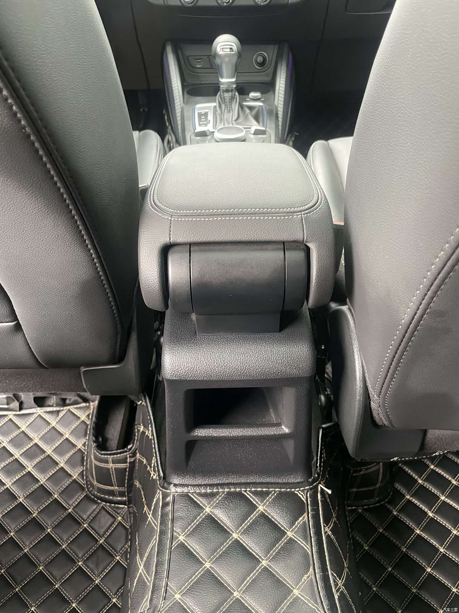 Audi Q2L, 2022 25