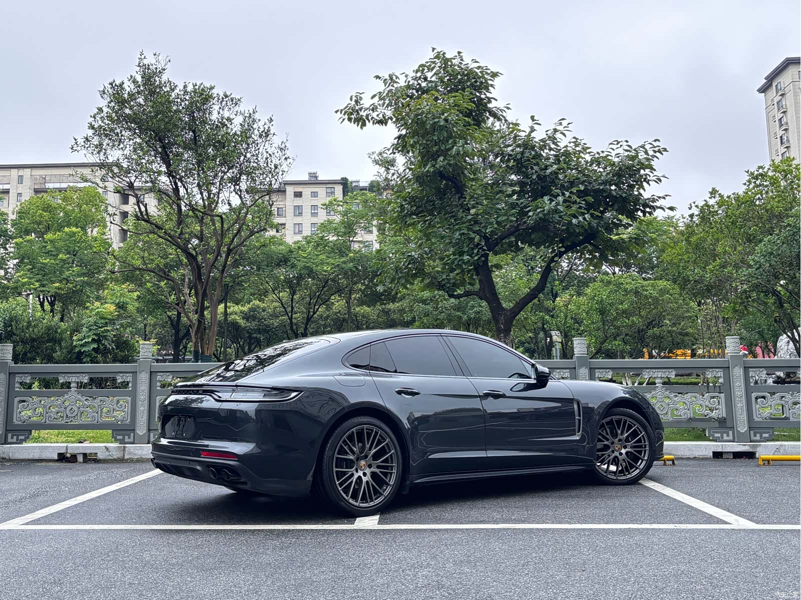 Porsche Panamera, 2022 all photos