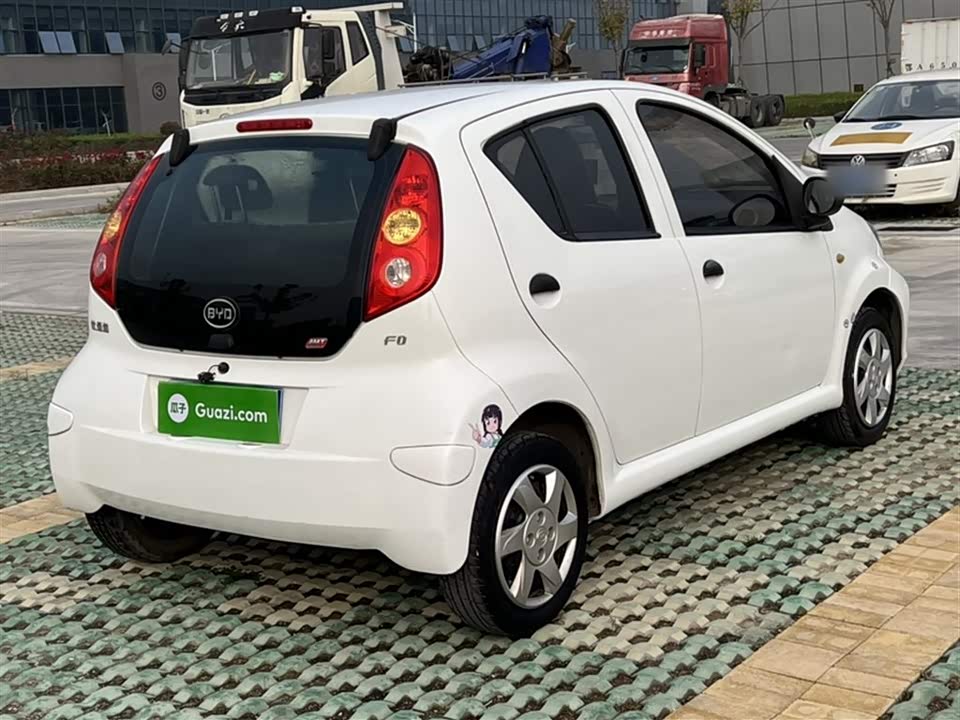 BYD F0