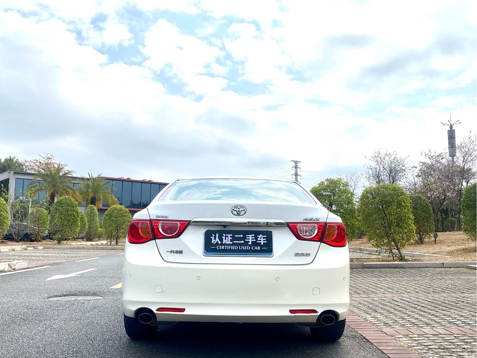 Toyota 2.5S, 2012 6