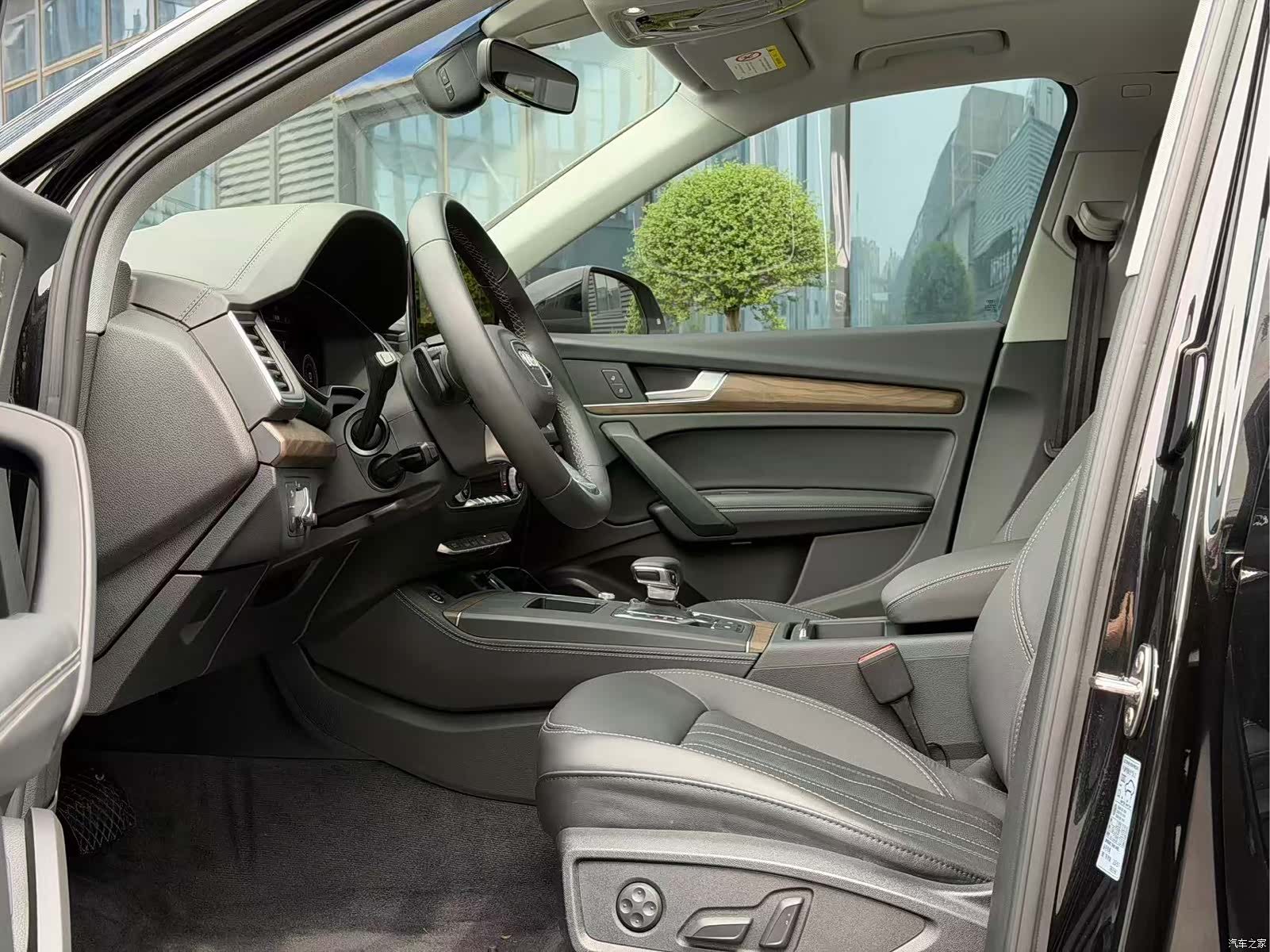 Audi Q5L, 2022 6