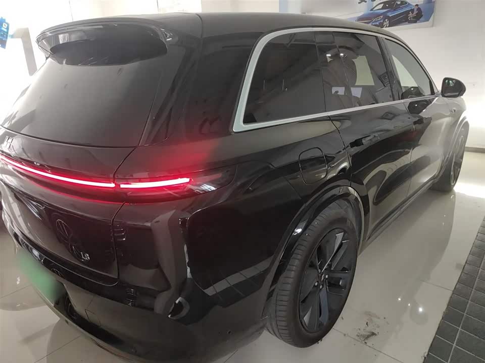 Li Auto Ideal L8