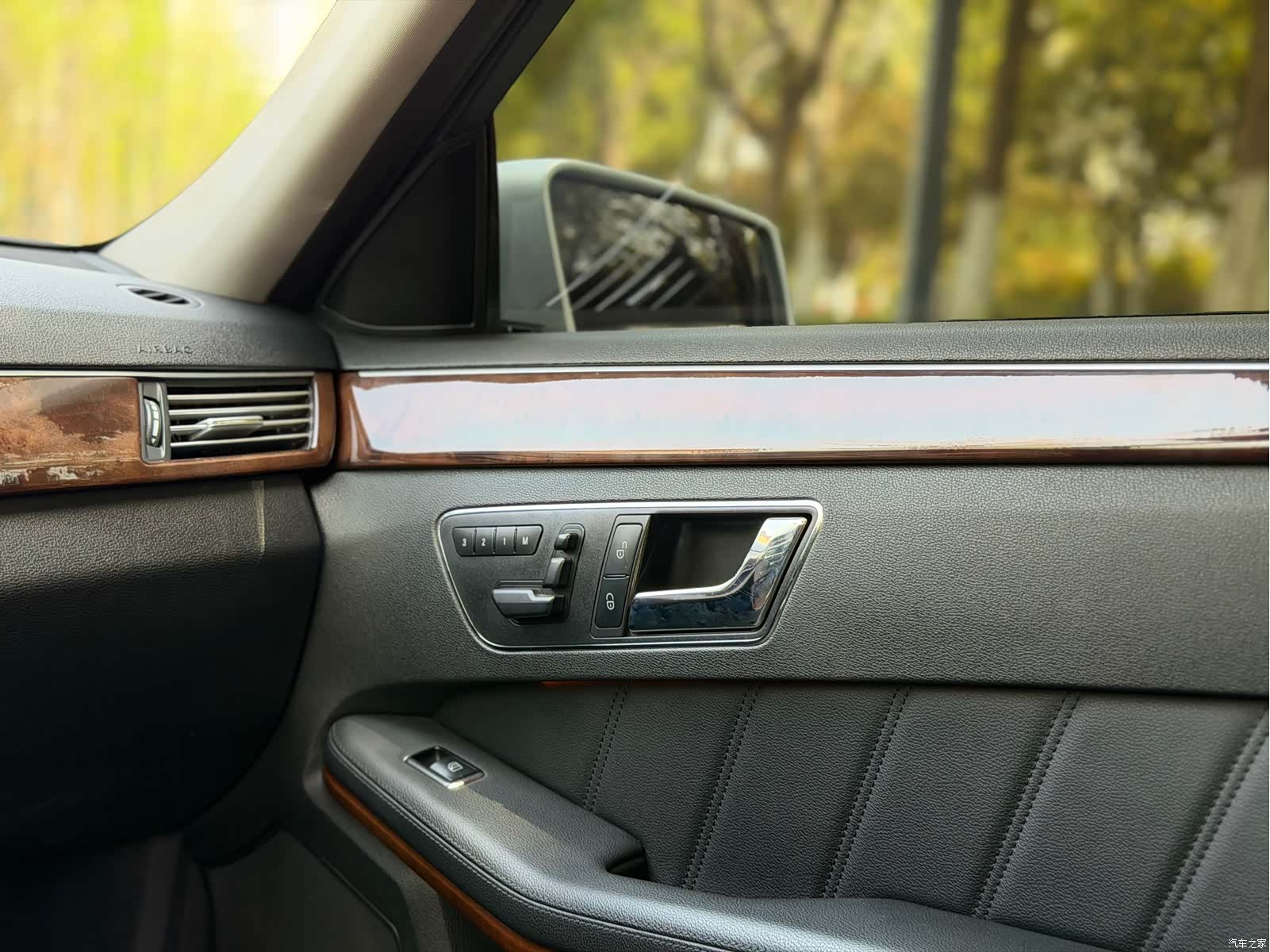 Mercedes-Benz E-Class, 2011 15