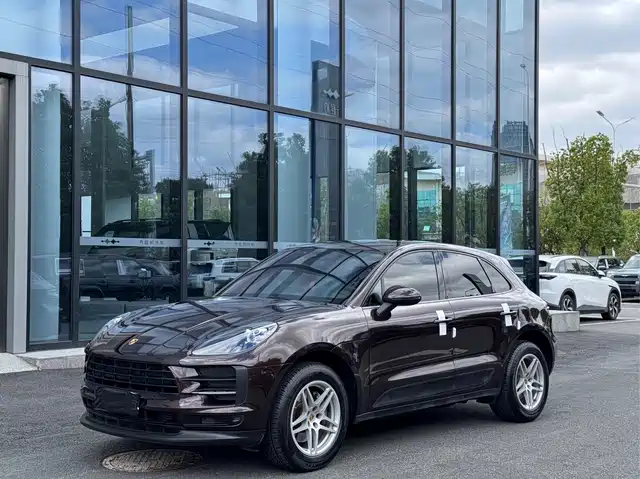 Porsche Macan 2018 — купить из Китая под заказ