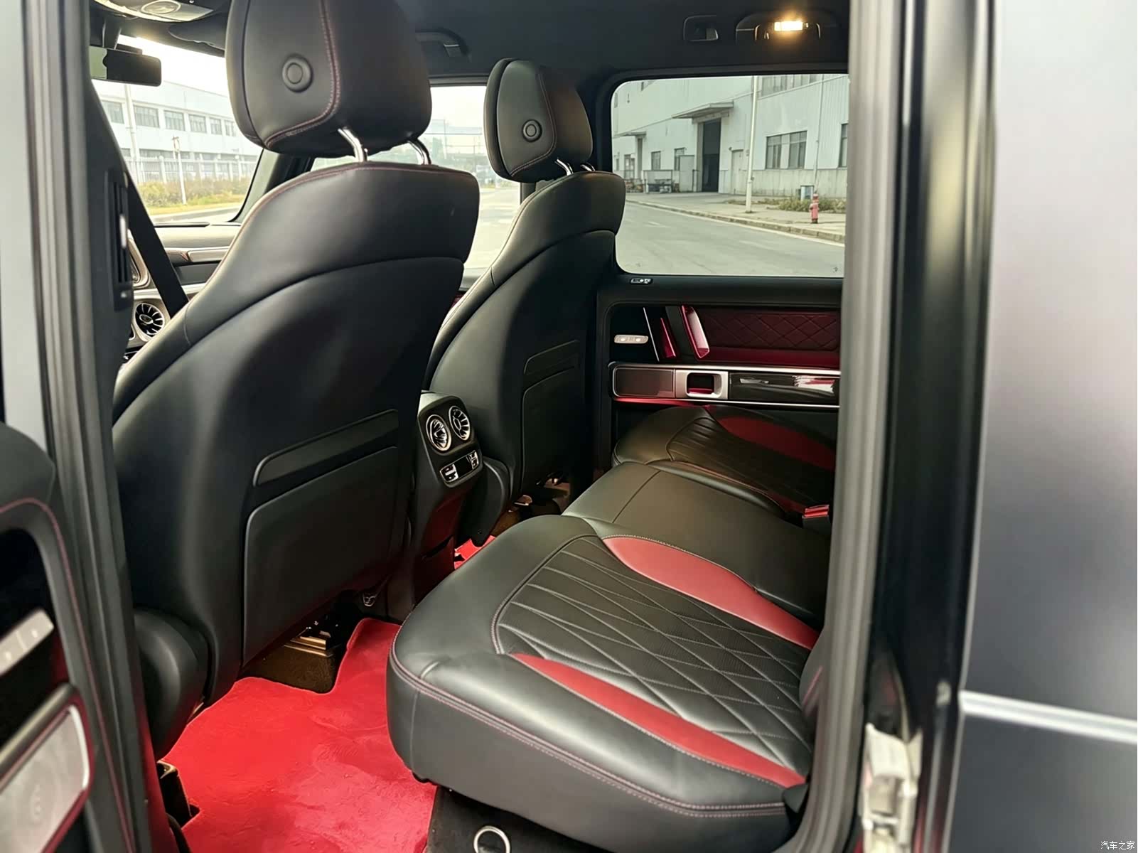 Mercedes-Benz G-Class, 2023 7