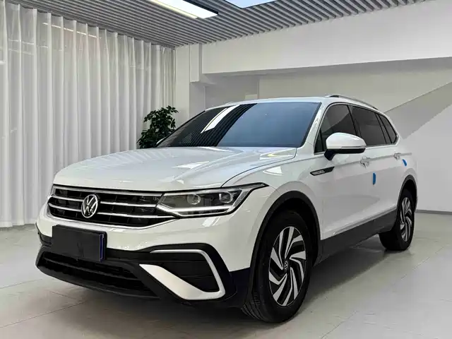 Volkswagen Tiguan L 2022 — купить из Китая под заказ