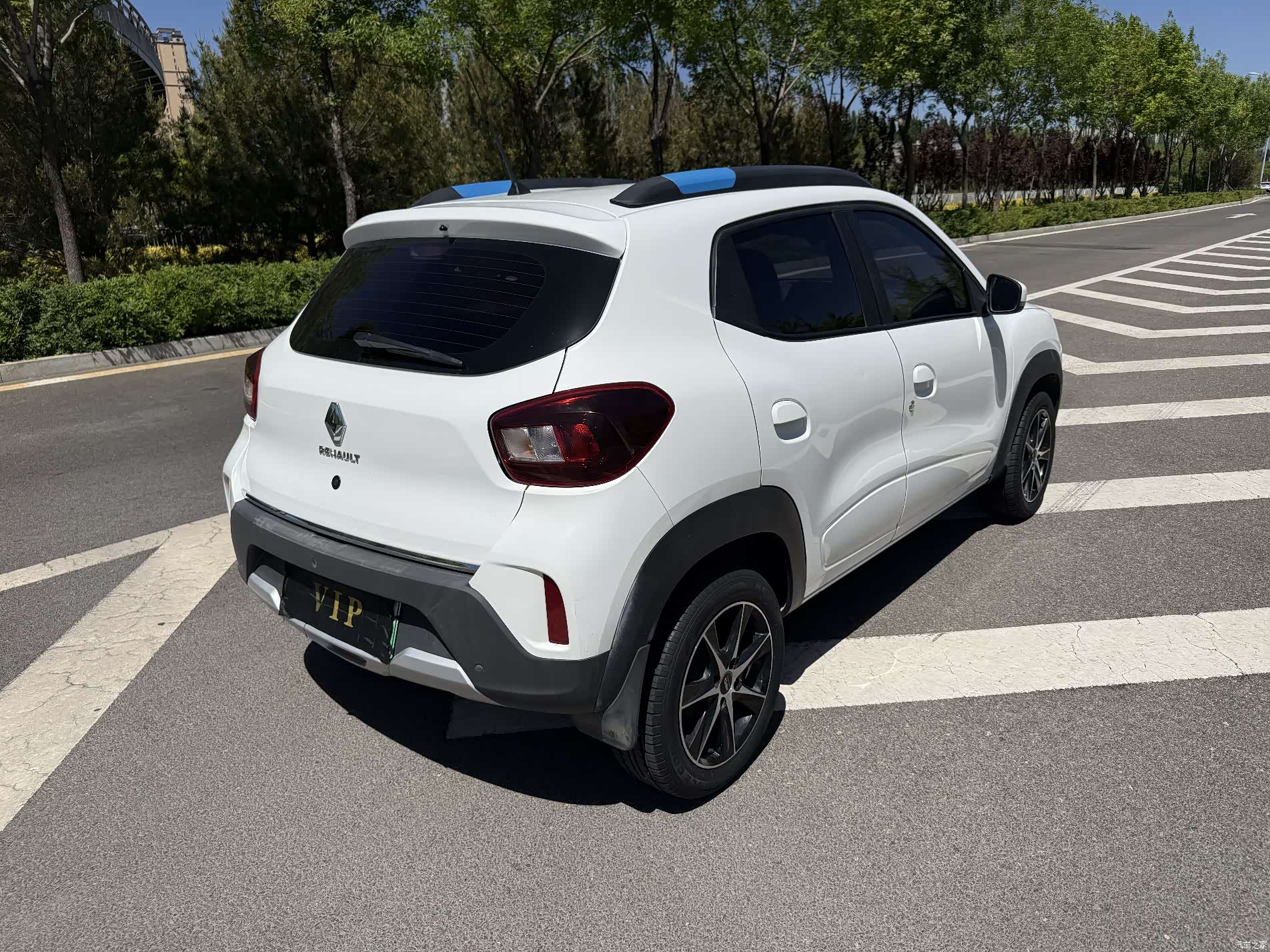 DongFeng e, 2019 8